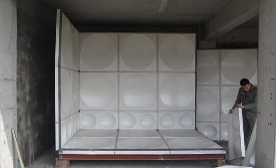 組合式不銹鋼水箱制造標(biāo)準(zhǔn)及板厚規(guī)格參數(shù)